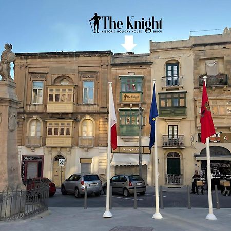 The Knight - Heritage & Art Home At Birgu Square Buitenkant foto