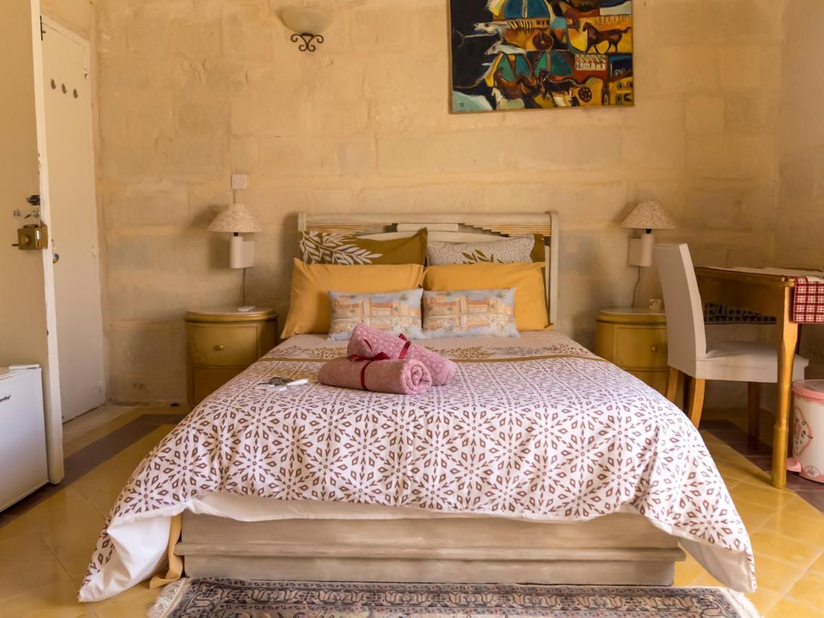 The Knight - Heritage & Art Home At Birgu Square Buitenkant foto