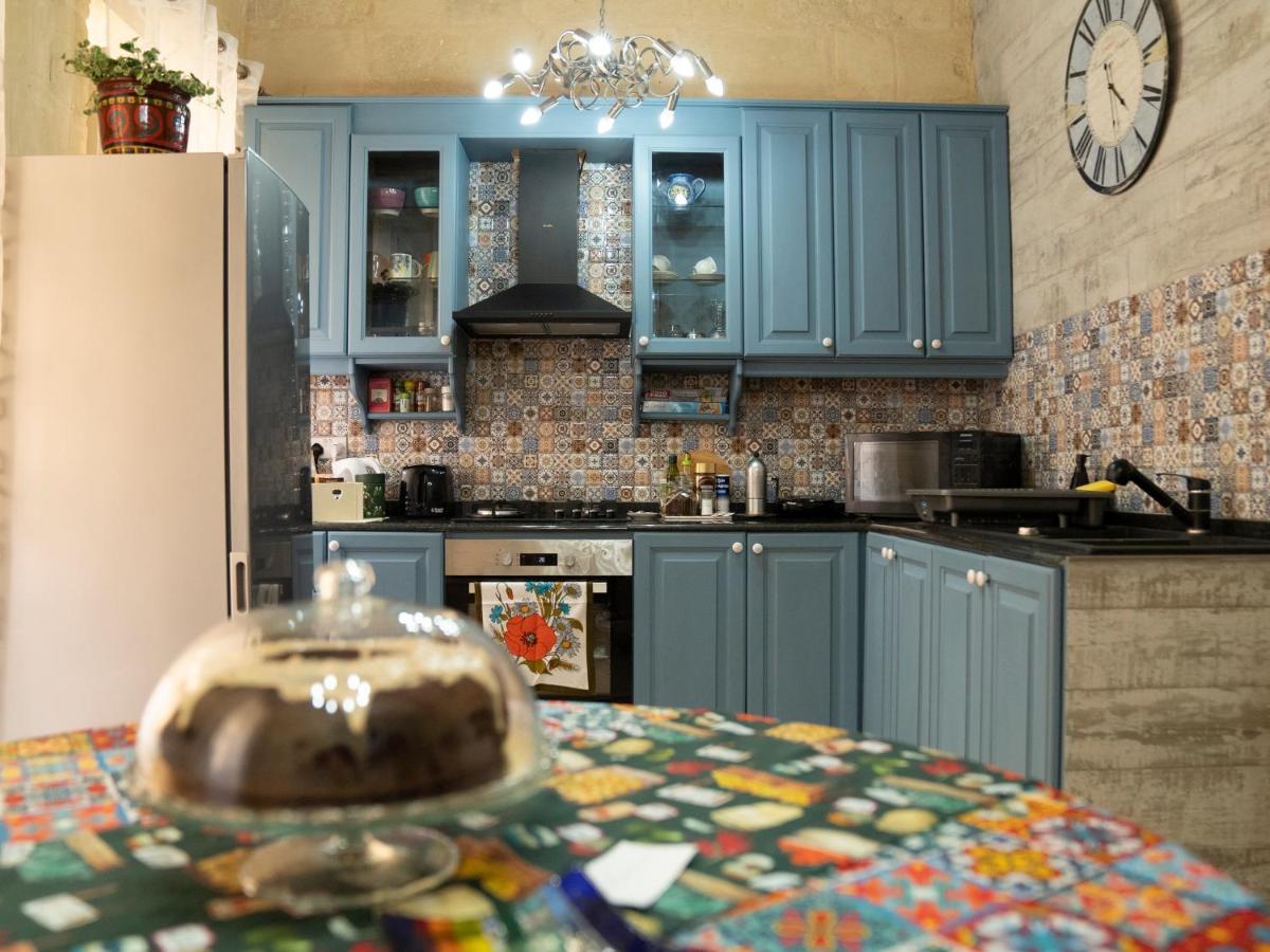 The Knight - Heritage & Art Home At Birgu Square Buitenkant foto