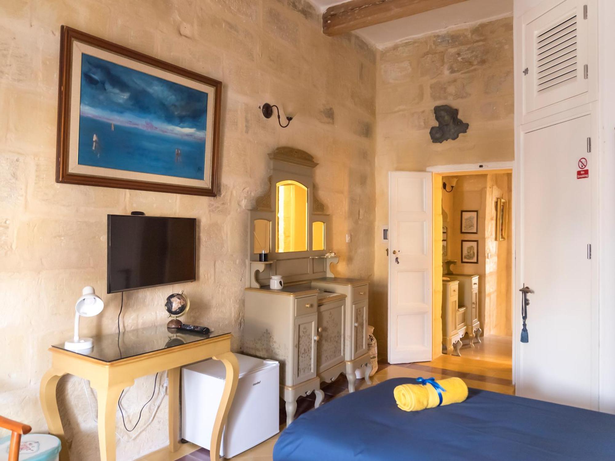 The Knight - Heritage & Art Home At Birgu Square Buitenkant foto