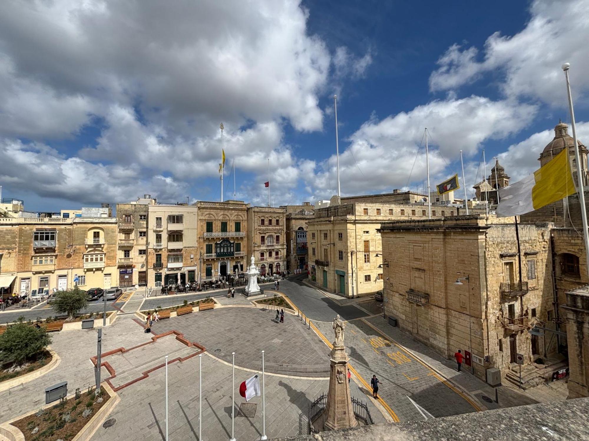 The Knight - Heritage & Art Home At Birgu Square Buitenkant foto