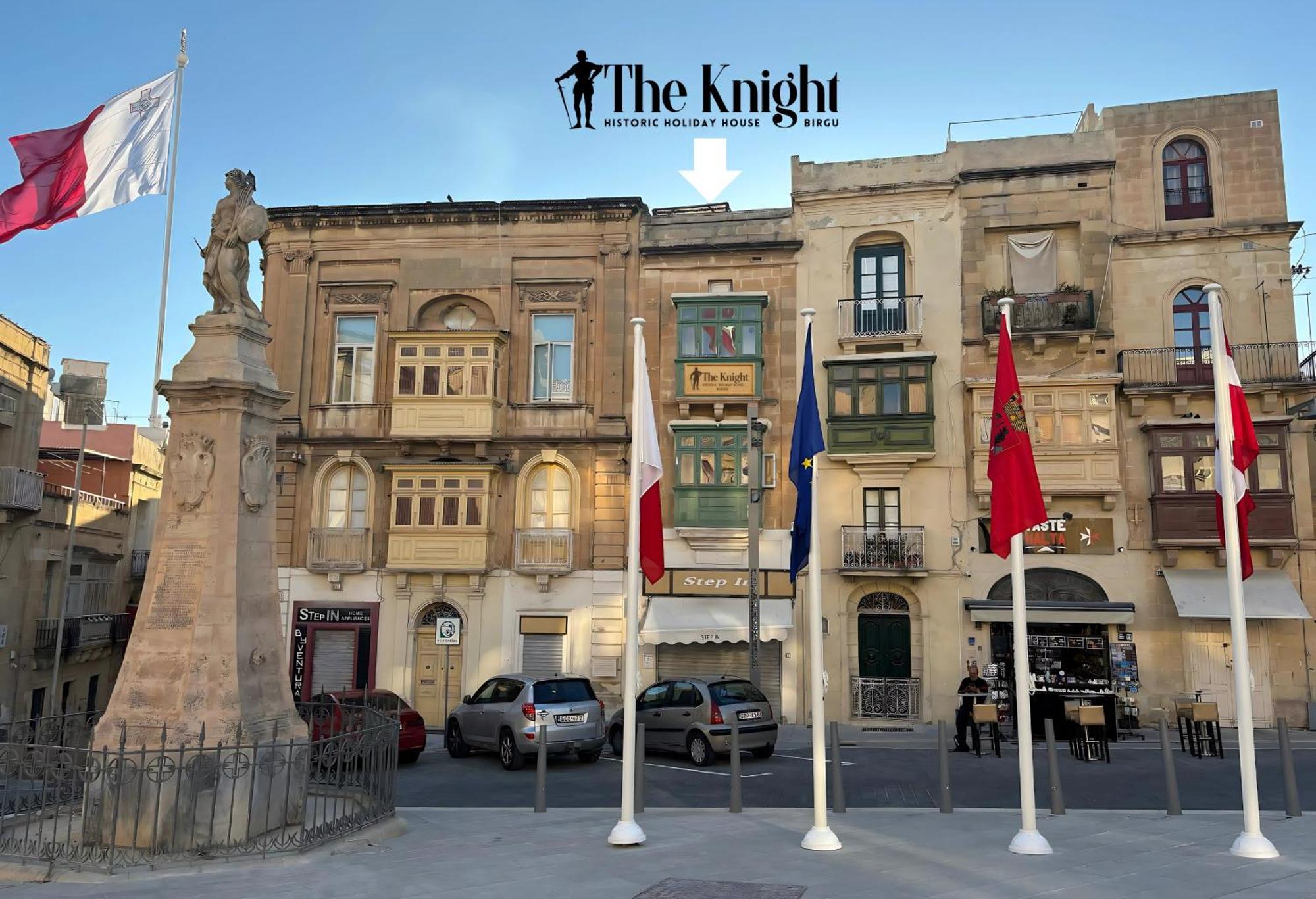The Knight - Heritage & Art Home At Birgu Square Buitenkant foto